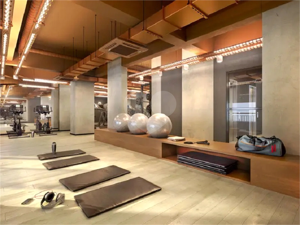 APARTAMENTO em MOEMA