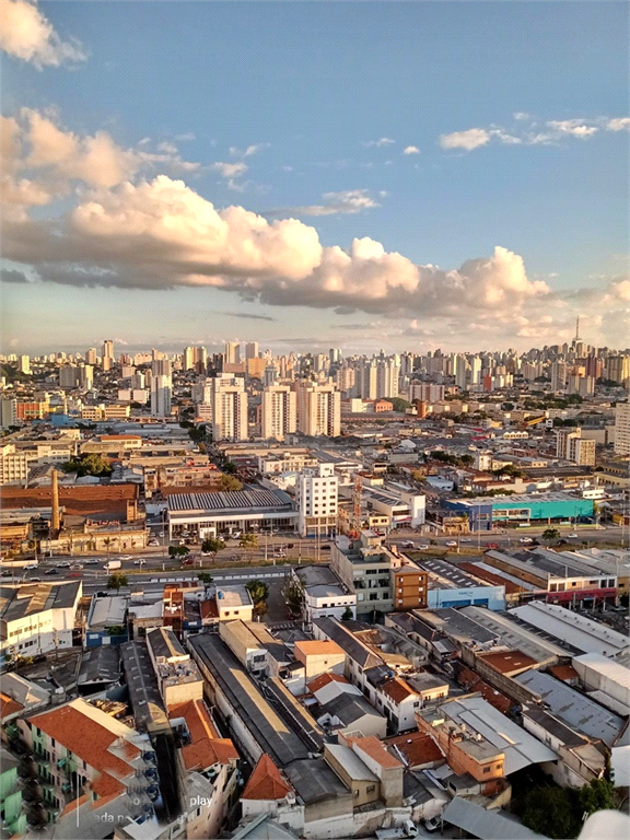 5 minutos a pé Metrô