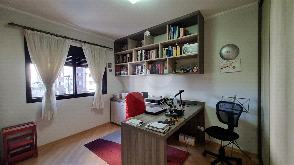 Apartamento à Venda | 218m² | 4 dormitórios  (3 suítes) | 3 vagas no Jardim São Paulo!