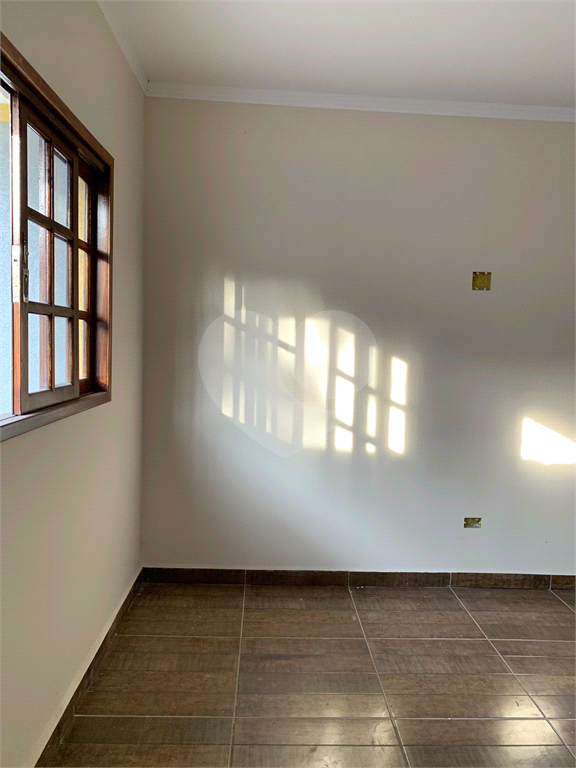 Casa à venda com 2 quartos, 88m² - Foto 4