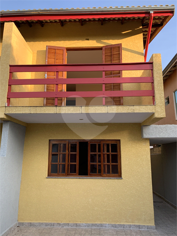 Casa à venda com 2 quartos, 88m² - Foto 2