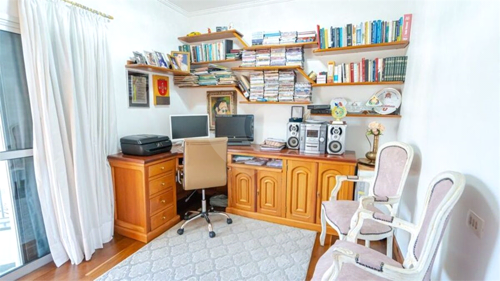 Apartamento à venda com 3 quartos, 158m² - Foto 9