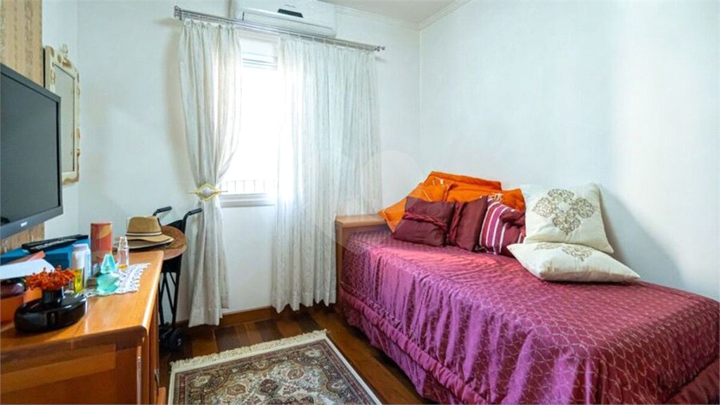 Apartamento à venda com 3 quartos, 158m² - Foto 13