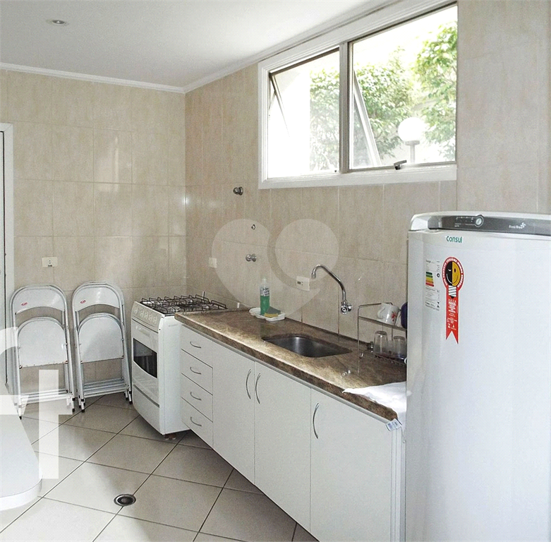 Apartamento à venda com 3 quartos, 158m² - Foto 16