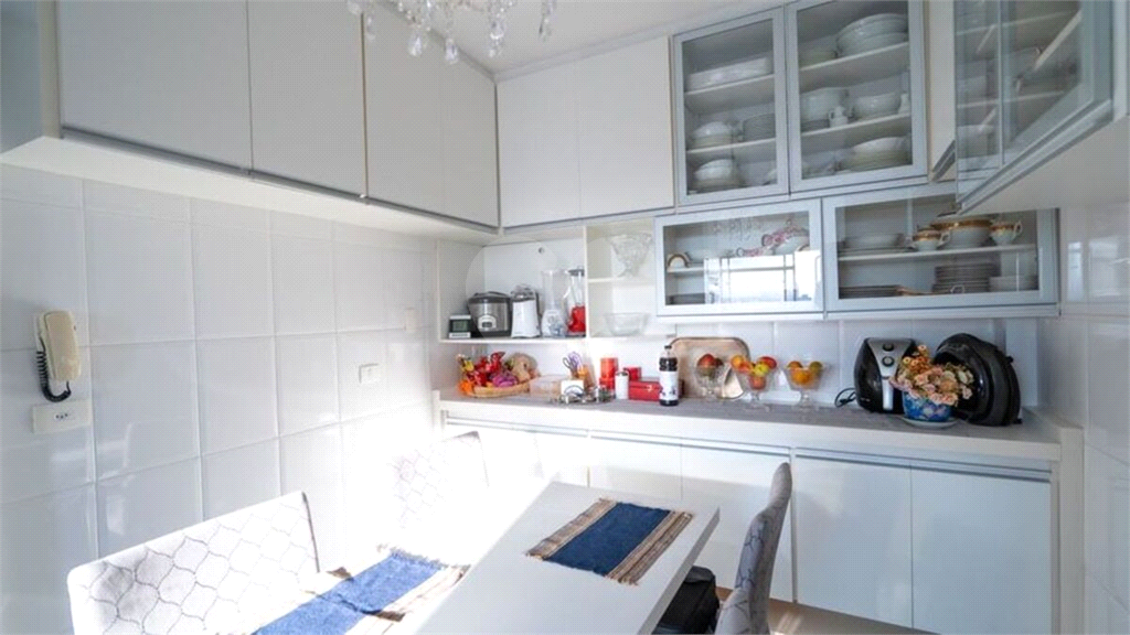 Apartamento à venda com 3 quartos, 158m² - Foto 10