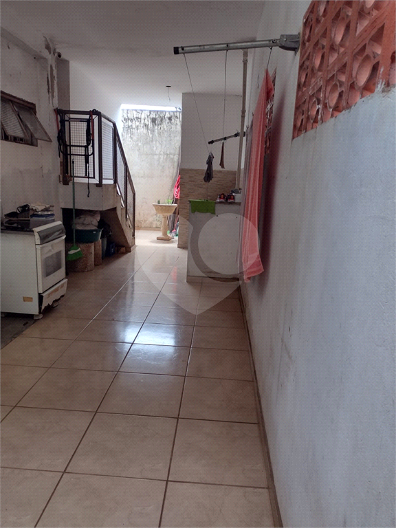 Casa à venda com 3 quartos, 200m² - Foto 15