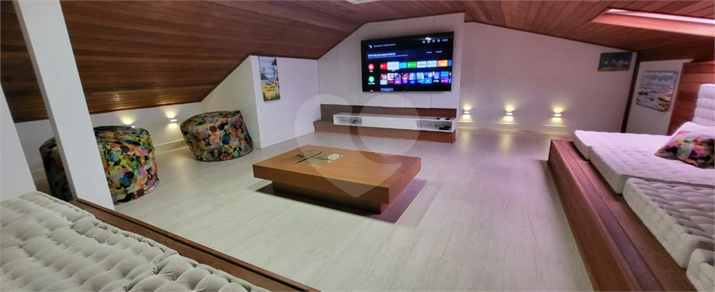 Triplex 517m² à venda em Canajurê 