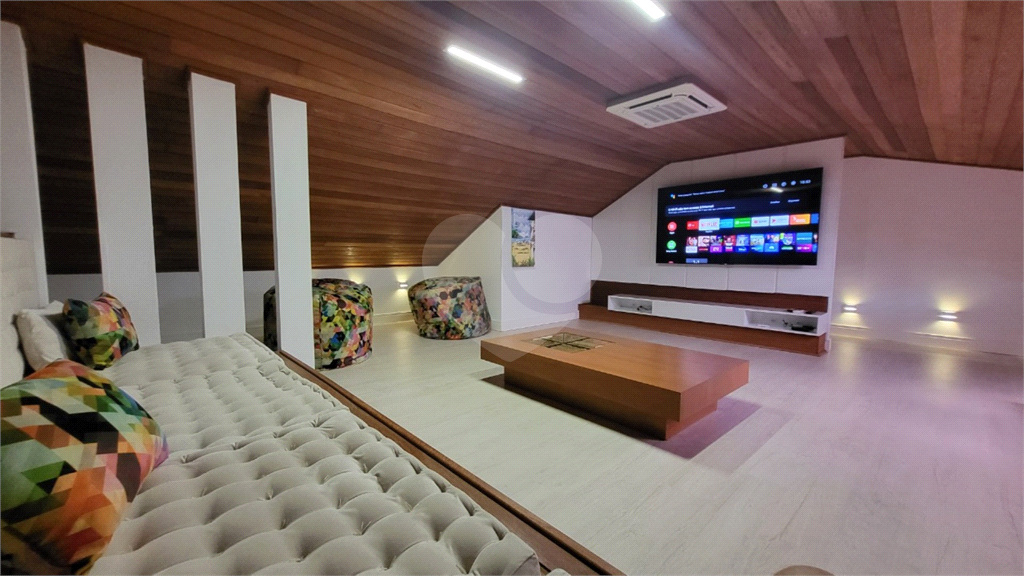 Triplex 517m² à venda em Canajurê 