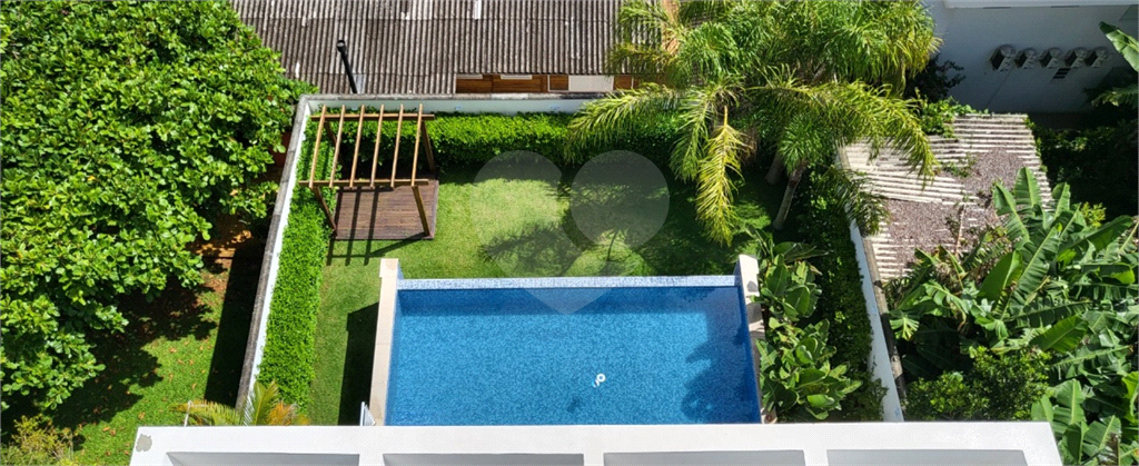 Triplex 517m² à venda em Canajurê 