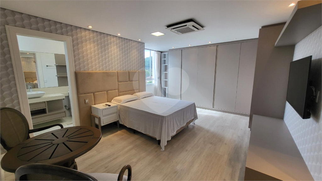 Triplex 517m² à venda em Canajurê 
