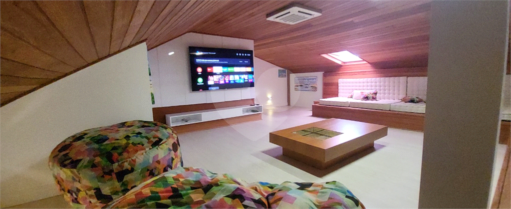 Triplex 517m² à venda em Canajurê 