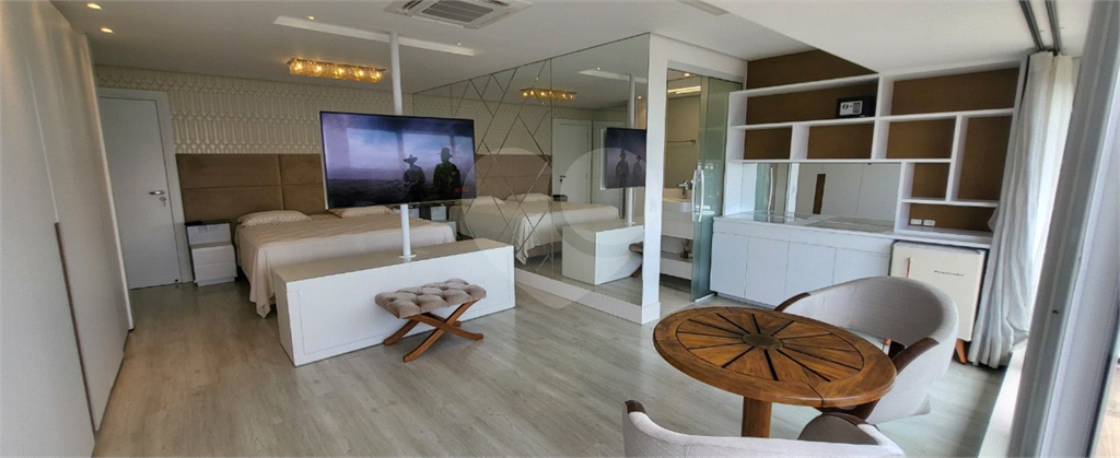 Triplex 517m² à venda em Canajurê 