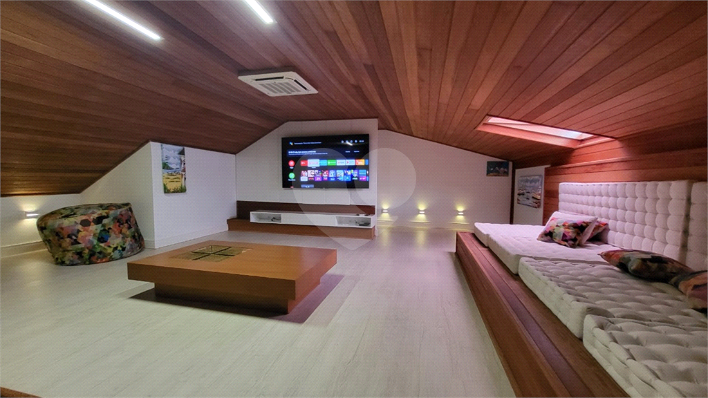 Triplex 517m² à venda em Canajurê 