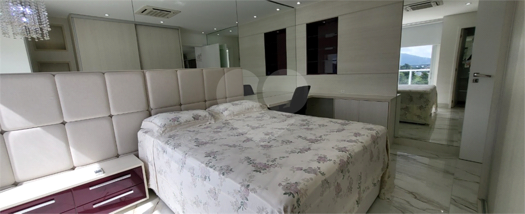 Triplex 517m² à venda em Canajurê 