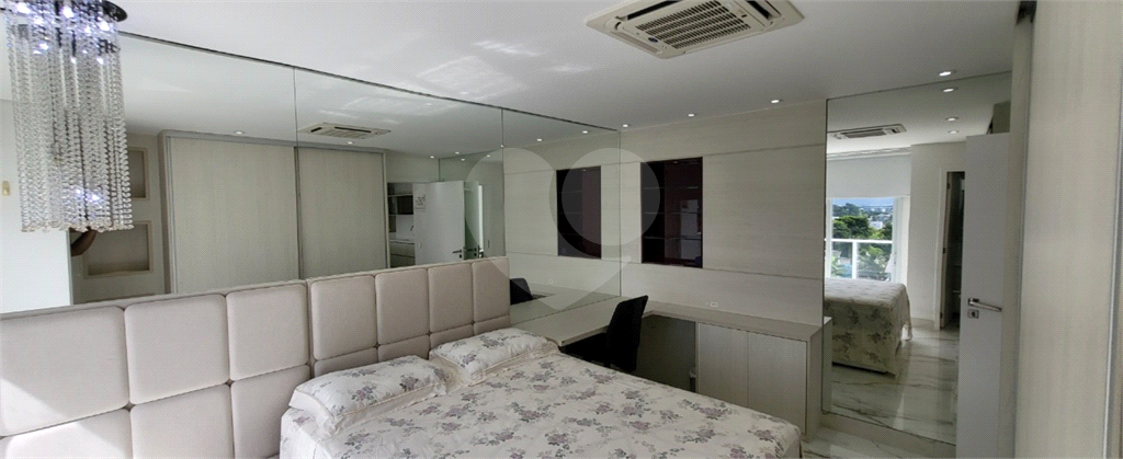 Triplex 517m² à venda em Canajurê 