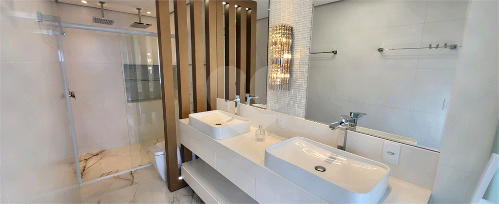 Triplex 517m² à venda em Canajurê 