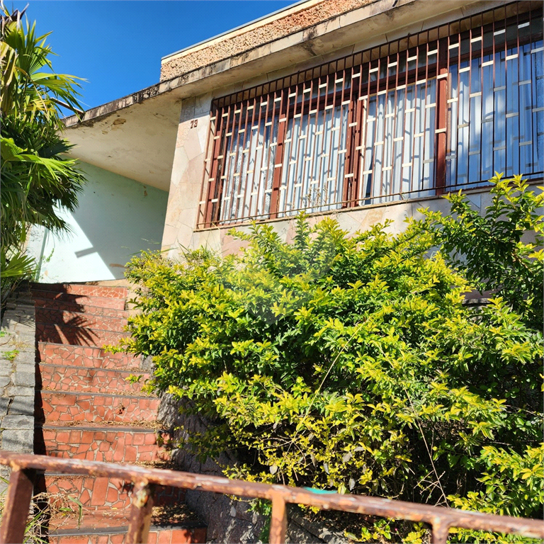 CASA TERREA ANTIGA - COM 330 MTS.2 DE TERRENO