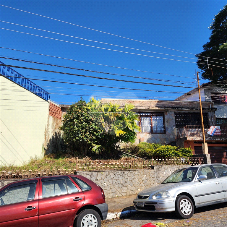 CASA TERREA ANTIGA - COM 330 MTS.2 DE TERRENO