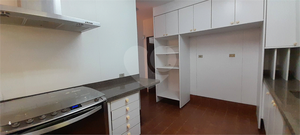 Sobrado para venda com 400 m² com 4 quartos em Real Parque