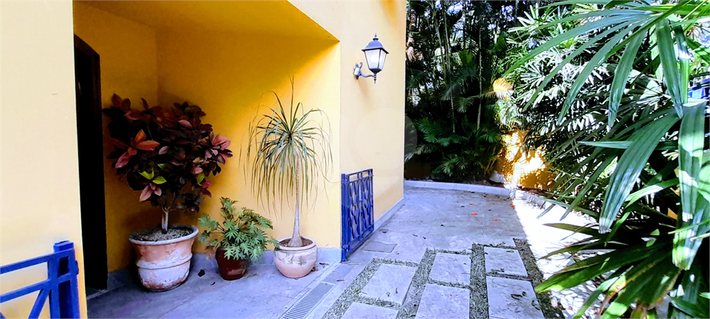 Sobrado para venda com 400 m² com 4 quartos em Real Parque