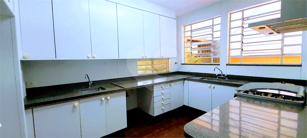 Sobrado para venda com 400 m² com 4 quartos em Real Parque