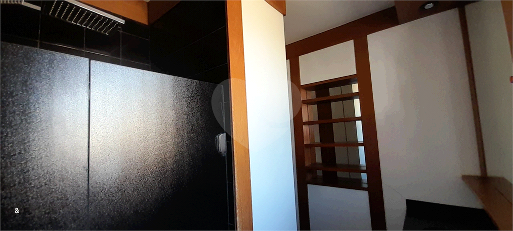 Sobrado para venda com 400 m² com 4 quartos em Real Parque