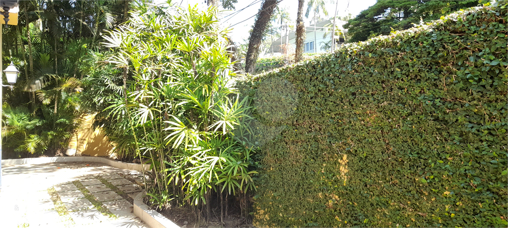 Sobrado para venda com 400 m² com 4 quartos em Real Parque