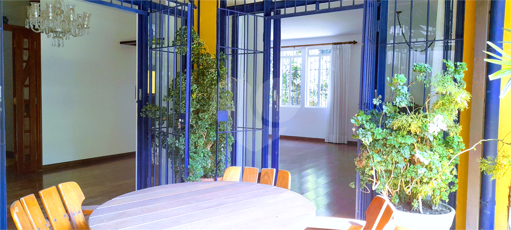 Sobrado para venda com 400 m² com 4 quartos em Real Parque