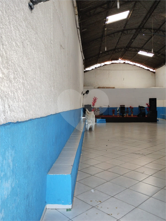Galpão 250m² à venda em Carapicuíba