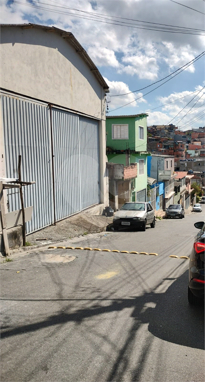 Galpão 250m² à venda em Carapicuíba