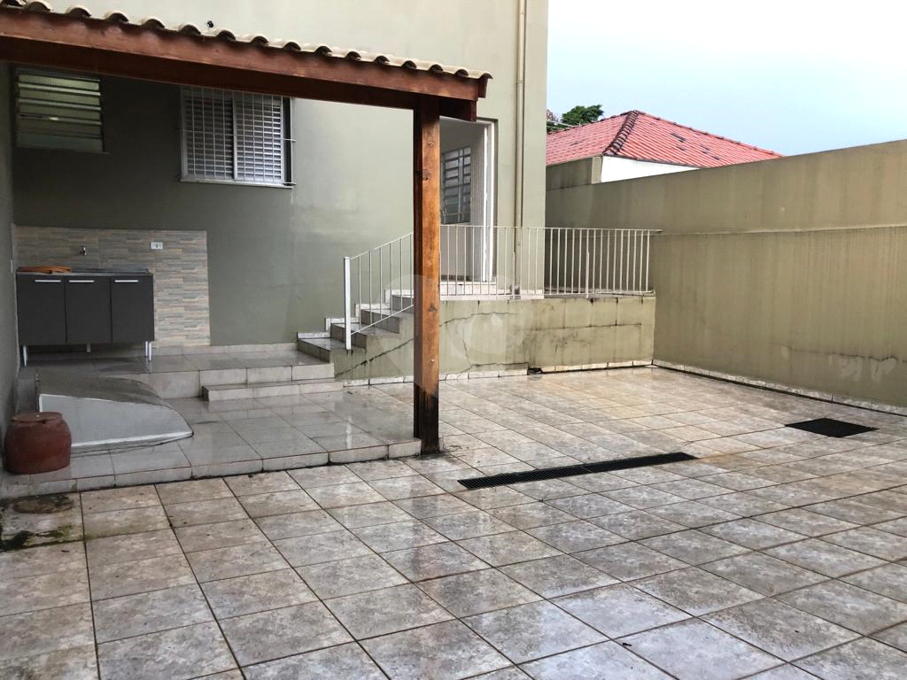 EXCELENTE SOBRADO REGIÃO DA CASA VERDE, SENDO 3 DORMITÓRIOS, 2 SUITES, 4 VAGAS DE GARAGEM COBERTAS. 