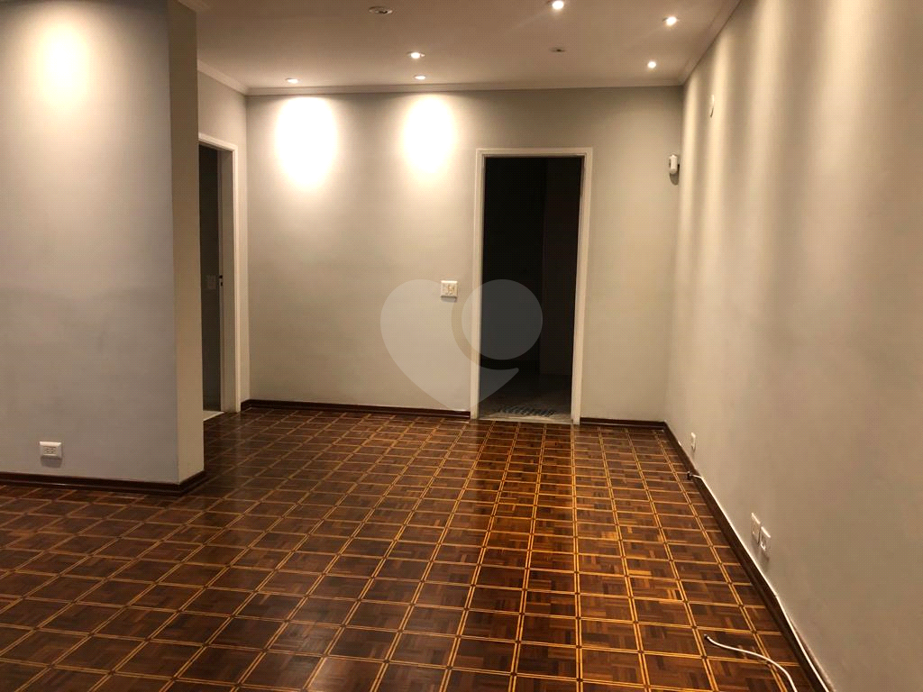 EXCELENTE SOBRADO REGIÃO DA CASA VERDE, SENDO 3 DORMITÓRIOS, 2 SUITES, 4 VAGAS DE GARAGEM COBERTAS. 