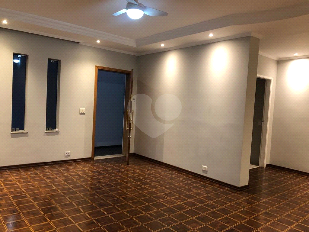 EXCELENTE SOBRADO REGIÃO DA CASA VERDE, SENDO 3 DORMITÓRIOS, 2 SUITES, 4 VAGAS DE GARAGEM COBERTAS. 