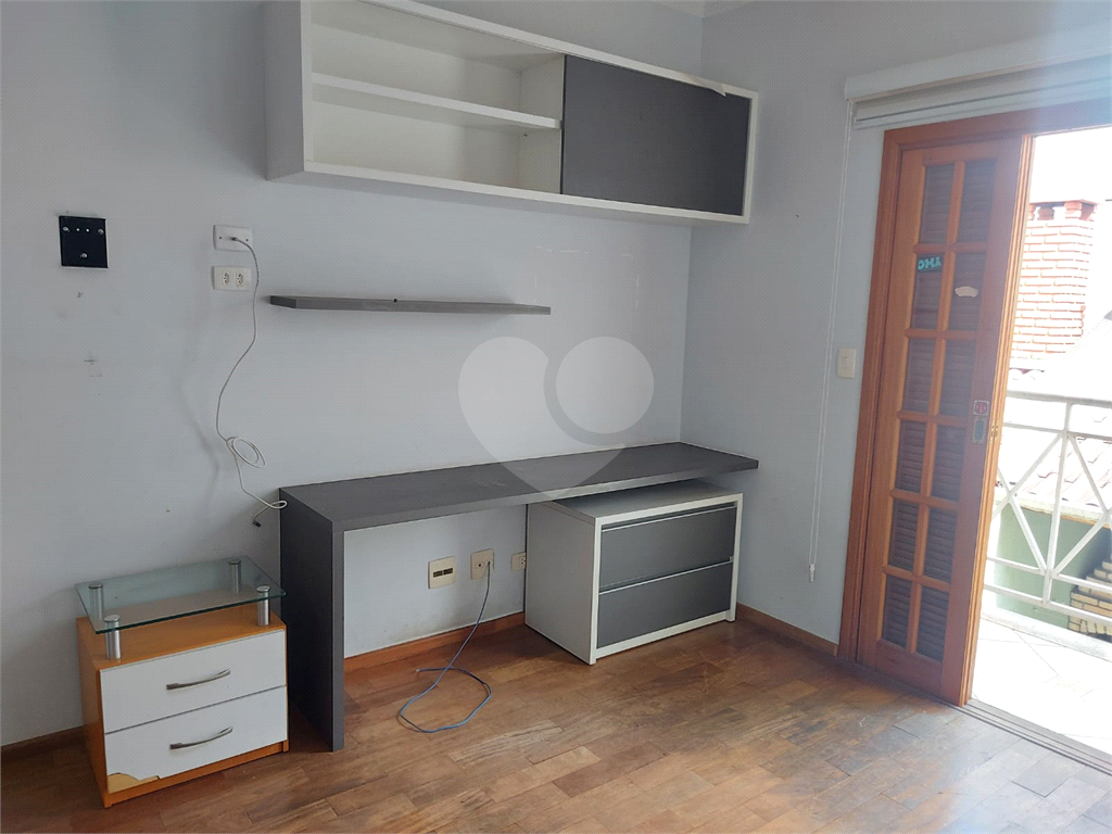 Sobrado a Venda na Pauliceia 3 suites 4 vagas, quintal c espaço gourmet