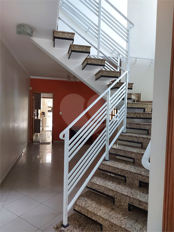 Sobrado a Venda na Pauliceia 3 suites 4 vagas, quintal c espaço gourmet