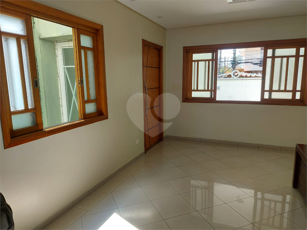 Sobrado a Venda na Pauliceia 3 suites 4 vagas, quintal c espaço gourmet