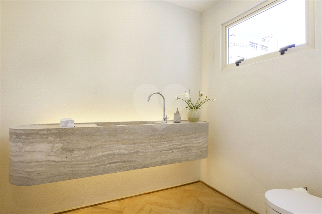 APARTAMENTO À VENDA COM 3 QUARTOS - 3 VAGAS NO JARDIM PAULISTA.