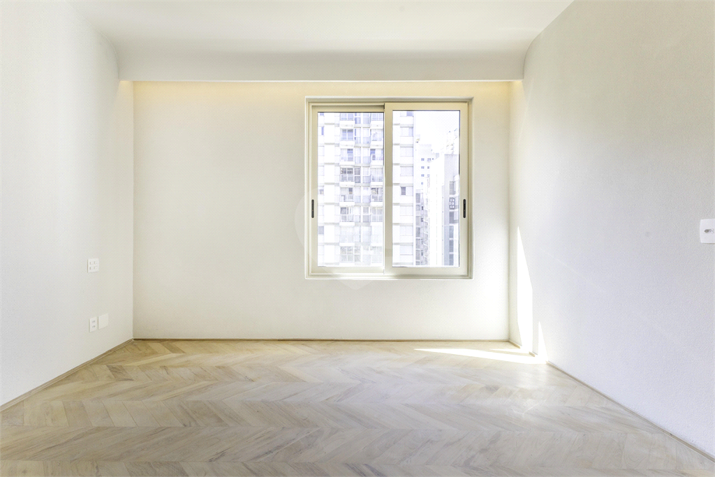 APARTAMENTO À VENDA COM 3 QUARTOS - 3 VAGAS NO JARDIM PAULISTA.
