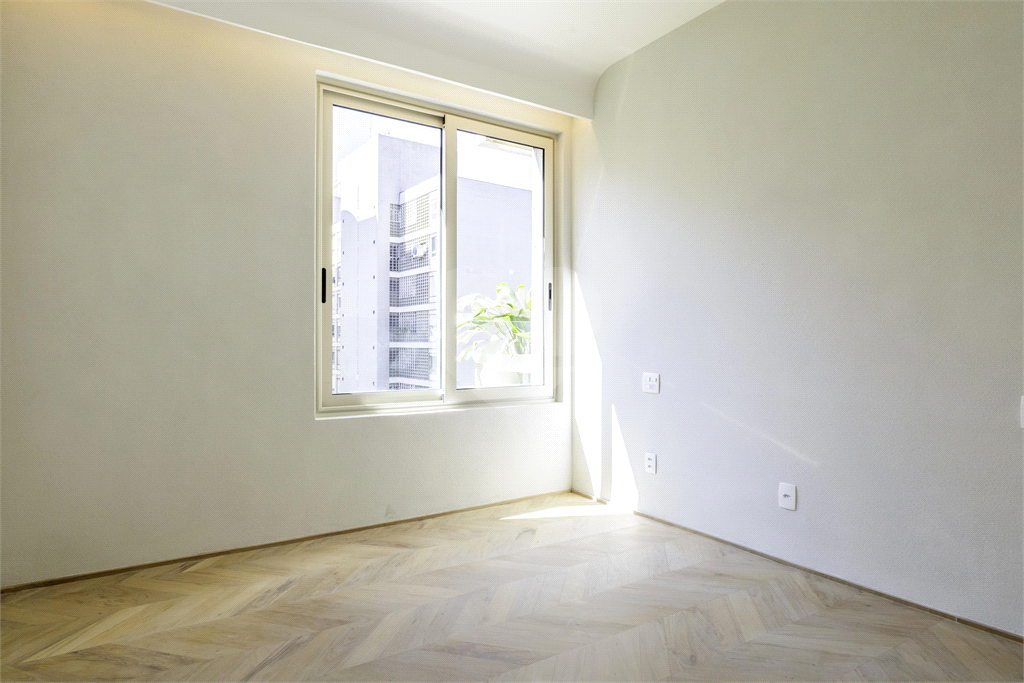 APARTAMENTO À VENDA COM 3 QUARTOS - 3 VAGAS NO JARDIM PAULISTA.