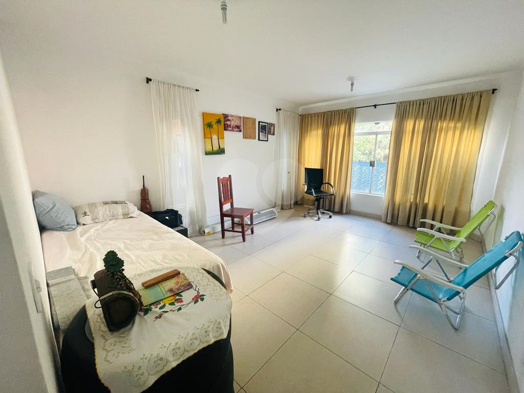 Sobrado 325 metros 4 dormitorios 2 suites 4 vagas -Vila Leonor/Vila Maria