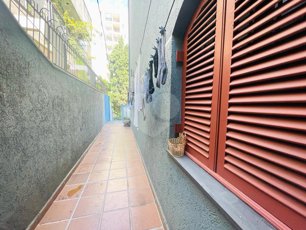 Sobrado 325 metros 4 dormitorios 2 suites 4 vagas -Vila Leonor/Vila Maria