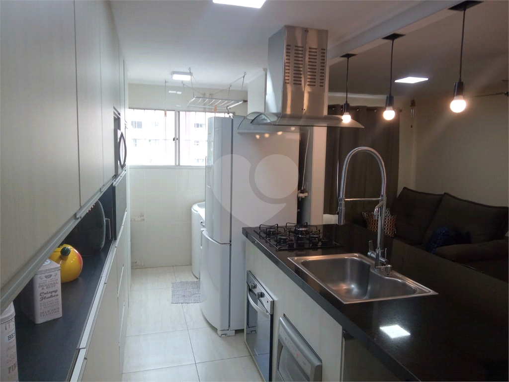 Apartamento à venda com 2 quartos, 50m² - Foto 9