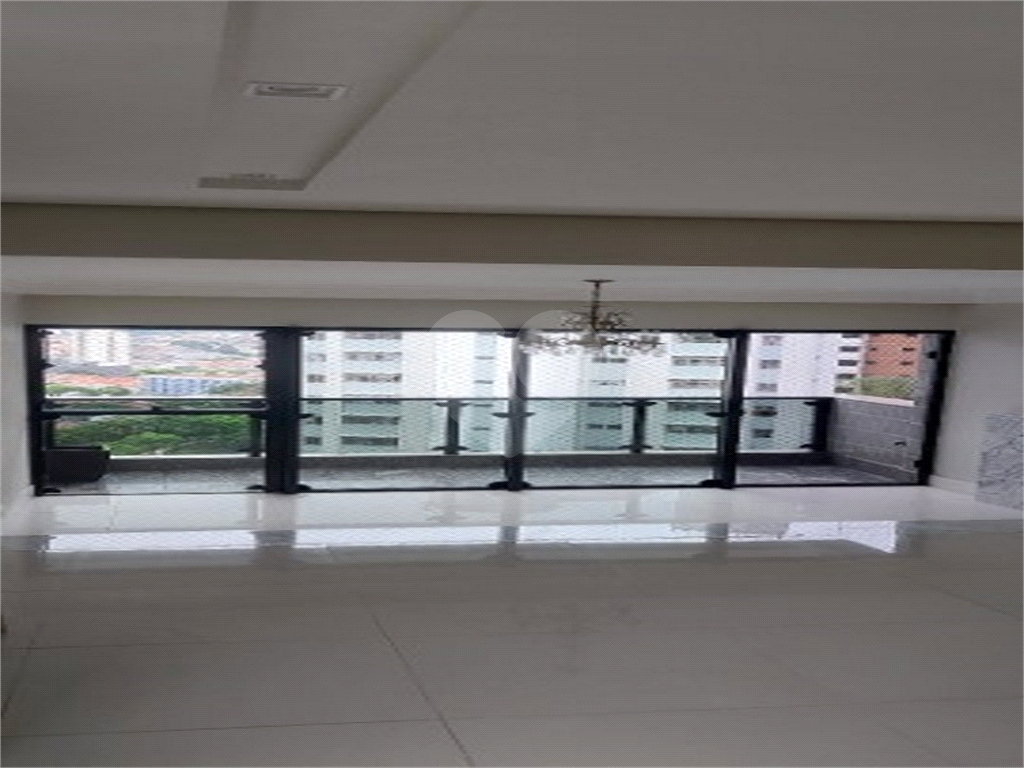 Apartamento Amplo em local nobre da Agua Fria. Um por andar, privacidade total. 240 metros com 4 quartos