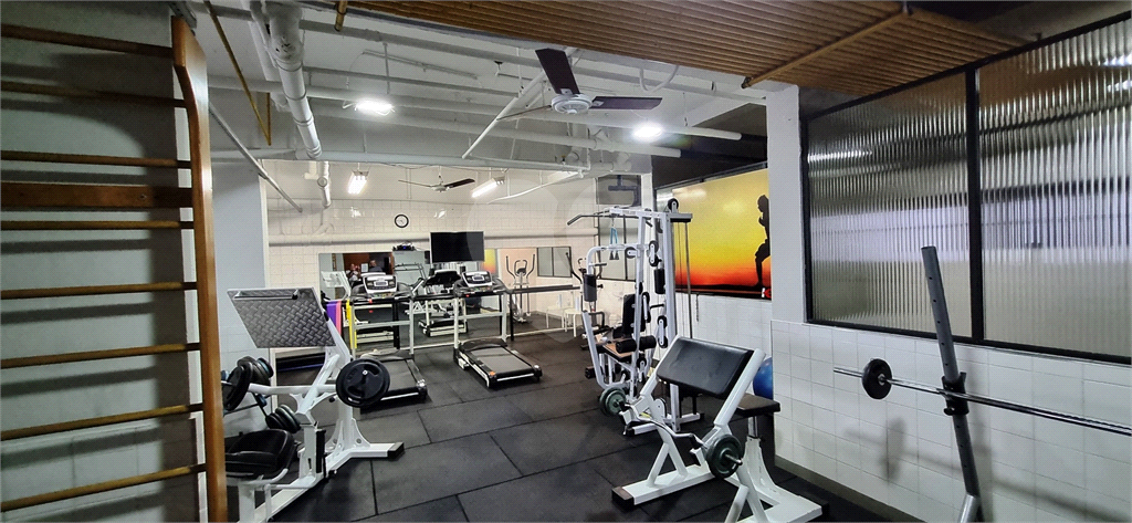 Apartamento Amplo em local nobre da Agua Fria. Um por andar, privacidade total. 240 metros com 4 quartos