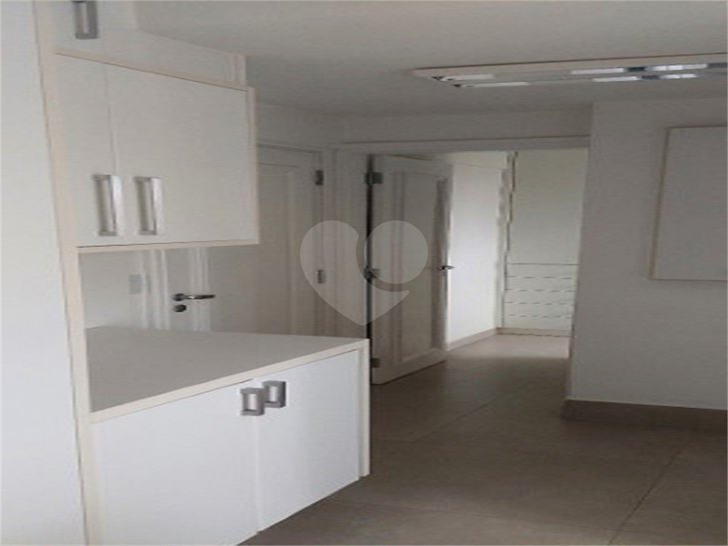 Apartamento Amplo em local nobre da Agua Fria. Um por andar, privacidade total. 240 metros com 4 quartos