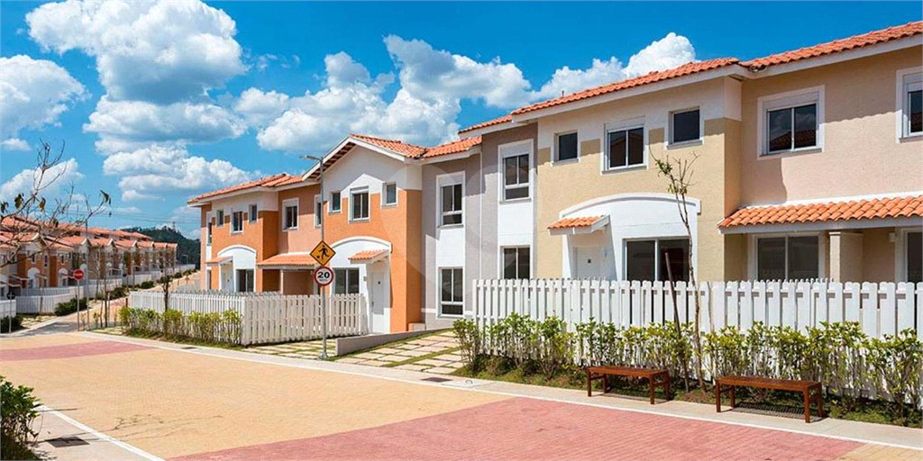 Casa em Condomínio 147m² à venda (Porteira fechada)
