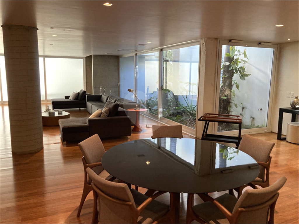 Casa de Condomínio à venda com 5 quartos, 600m² - Foto 9