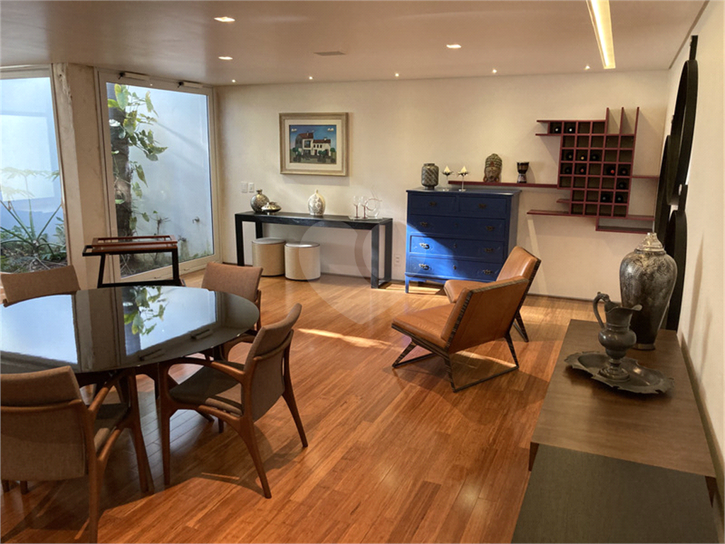 Casa de Condomínio à venda com 5 quartos, 600m² - Foto 4