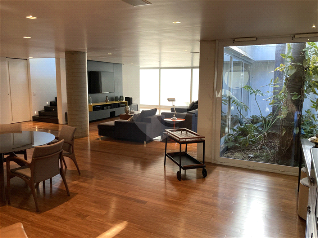 Casa de Condomínio à venda com 5 quartos, 600m² - Foto 8