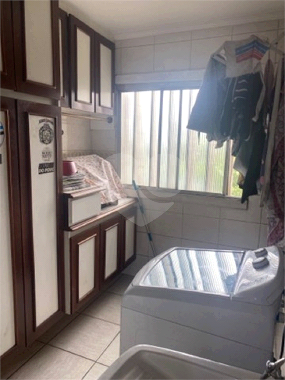 APARTAMENTO em PARQUE BRISTOL